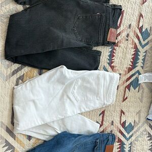 Women’s Abercrombie & Fitch and Levi Skinny Jeans
